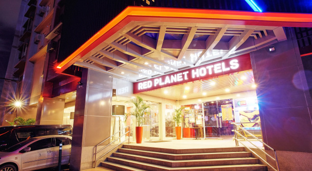 Red Planet Makati Avenue Manila, Prenota Hotel Hotel a Luzon con parcheggio, Parcheggio