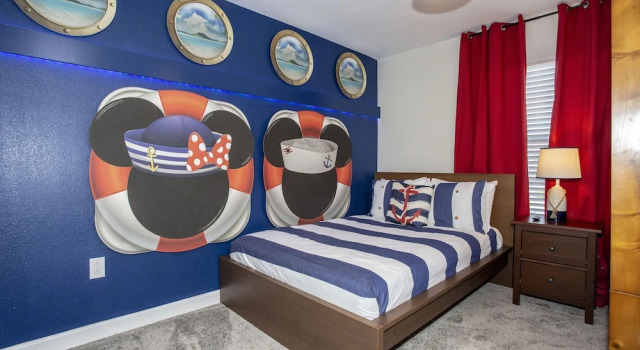 Sanitized! Gorgeous Family Getaway 4Bd Home w/ Pool Close to Disney 4983, Rezerwuj Dom wakacyjny Hotele w Kissimmee z basenem, Basen