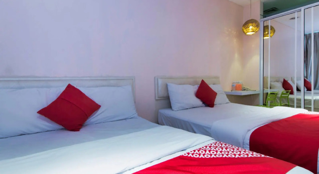 OYO 479 The Green Hotel