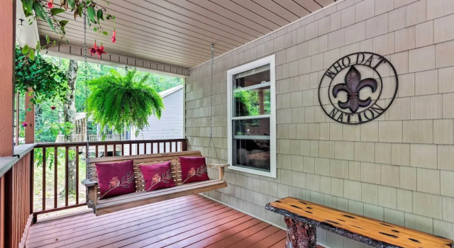 Beech Mountain Home w/ Covered Deck, Near Skiing!, Забронировать Дом для отпуска Коттеджи Бича Маунтин, Коттедж