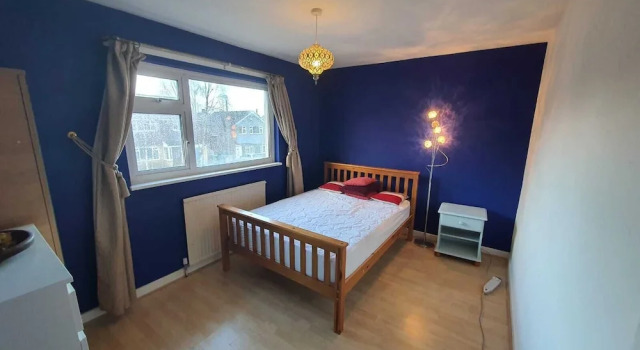 Detached 4-bed House in Leeds, Забронировать Отель Лидс Западный Йоркшир