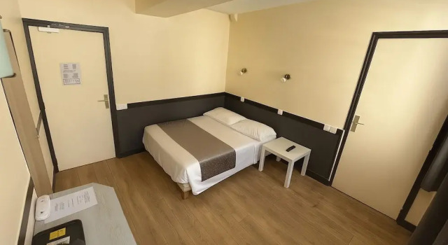 Двухместный номер Standard c 1 комнатой Hôtel des Bains 24h 7j Paris centre à 10 min