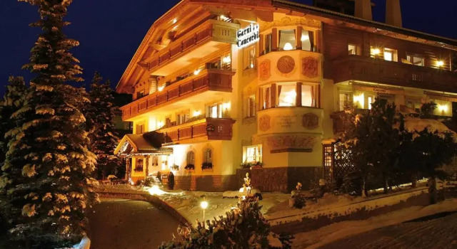 Hotel Garni Concordia - Dolomites Home, Забронировать Отель Сельва-ди-Валь-Гардена Кортина-д'Ампеццо