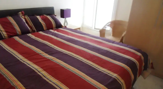 1 bed flat off Royal Mile, Забронировать Отель Старый город Эдинбург, рядом с Национальный музей Шотландии