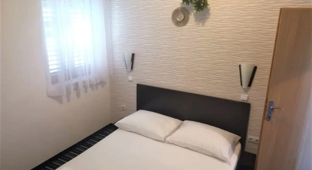 Hotel Nikola, Забронировать Отель Отели в центре Водице, в центре