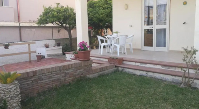 Коттедж с 2 комнатами Confetti di Mandorla beach house