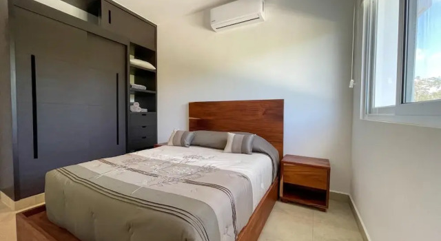 Exclusive Modern Penthouse w Exquisite Rooftop Terrace Yoga Deck Botanical Gardens