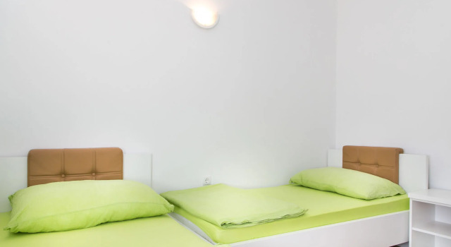 Apartments Kula
