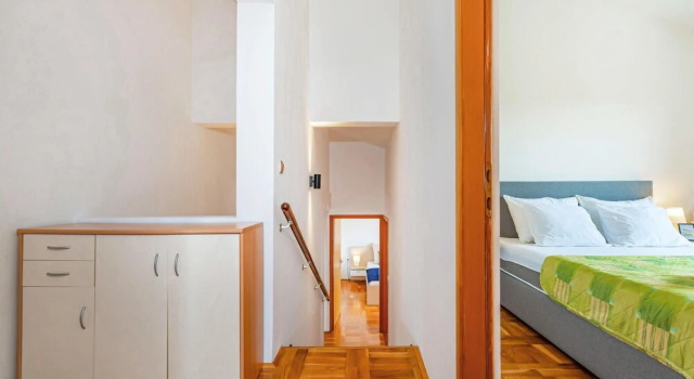 Beautiful Home in Zadar With 5 Bedrooms, Wifi and Outdoor Swimming Pool