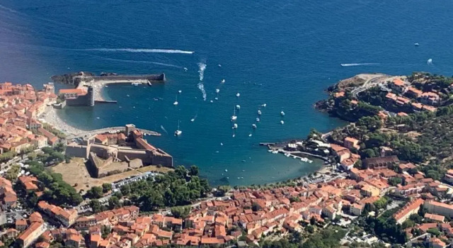 Апартаменты COLLIOURE tres bel appart a 150 metres des plages avec jardin prive et parking dans residence securisee