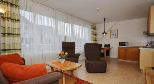 Residenz Seestern Wohnung 60, Забронировать Отель Отели Больтенхаген с бассейном, Бассейн