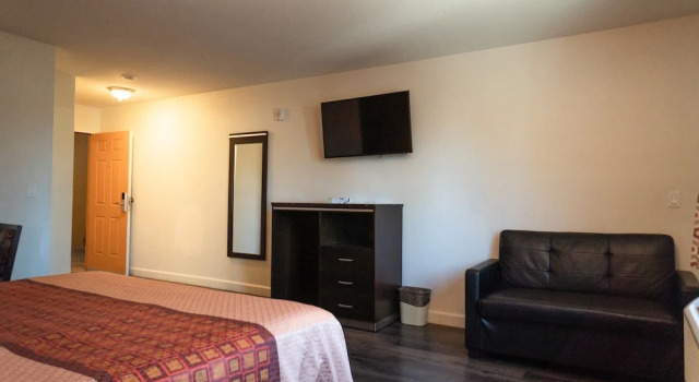 Номер Standard c 1 комнатой Maywood Inn