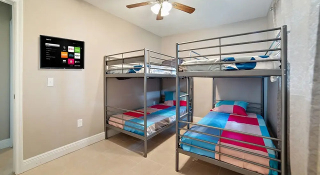 Коттедж с 3 комнатами 3BR House in Tampa by Tom Well IG - 3220