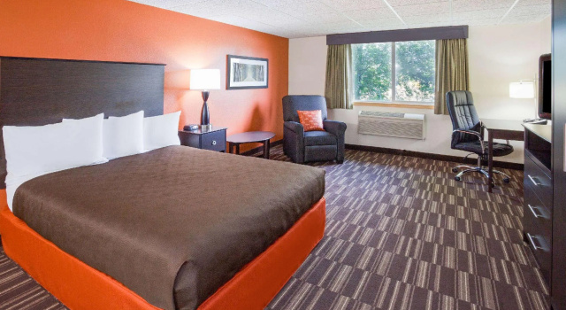 Двухместный номер Standard AmericInn by Wyndham Sartell