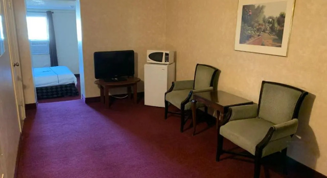 Номер Deluxe Royal Inn and Suites at Guelph