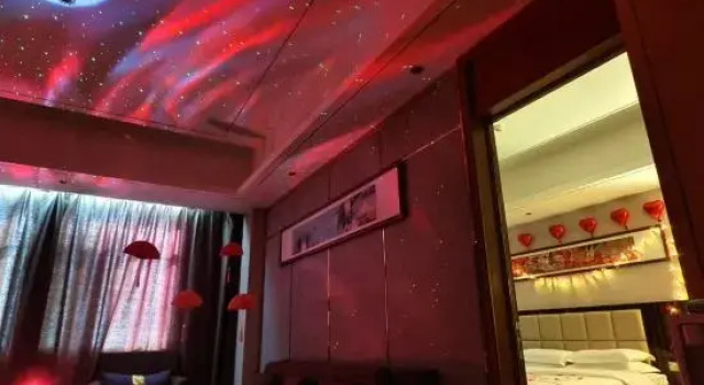Люкс New Silk Road International Hotel