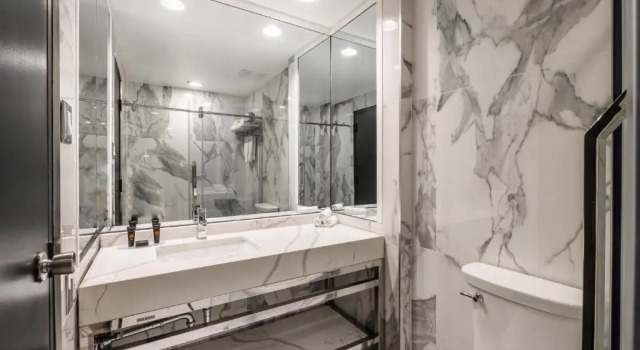 Standardní Dvoulůžkový s manželskou postelí pokoj Empire Suites