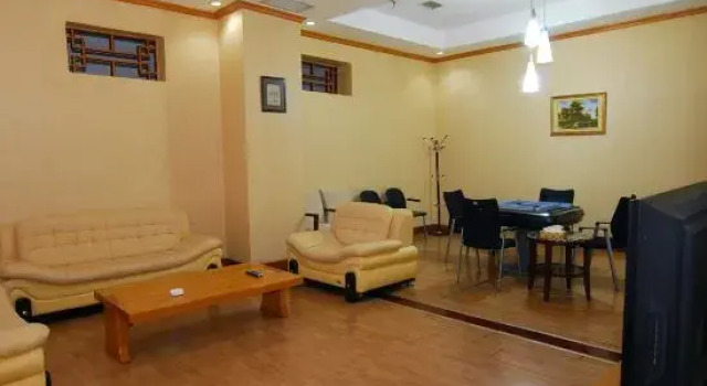 Shiji Guangchang Hotel
