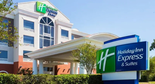 Полулюкс Holiday Inn Express Hotel & Suites Tampa-Fairgrounds-Casino by IHG
