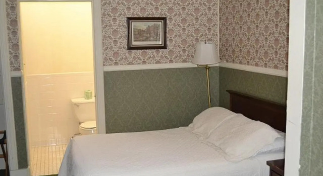 Двухместный номер Standard Copper Queen Hotel