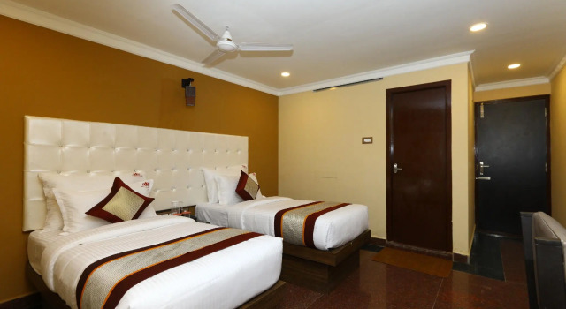 OYO 5225 Neighbour Inn