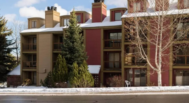 #212 1br Condo Across from PC Resort