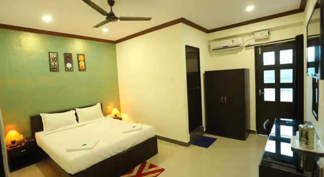 Motel La Grandeur, Rezervovat Motel Hotely v Mapusa s bazénem, Bazén