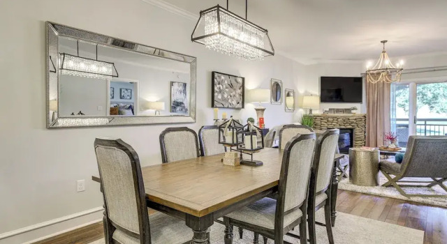 Elegant Pigeon Forge Condo w/ Golf Course View!, Забронировать Отель Отели Пиджен-Фордж 3 звезды, рядом с Ripley's Super Fun Park, 3*