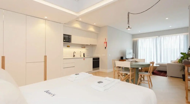 Luxury Design Apartment M