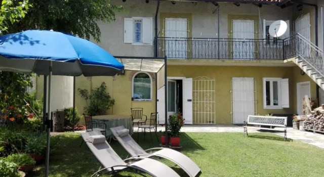 Casa Badinot, Buchen Sie Hotel Diano dʼAlba Langhe