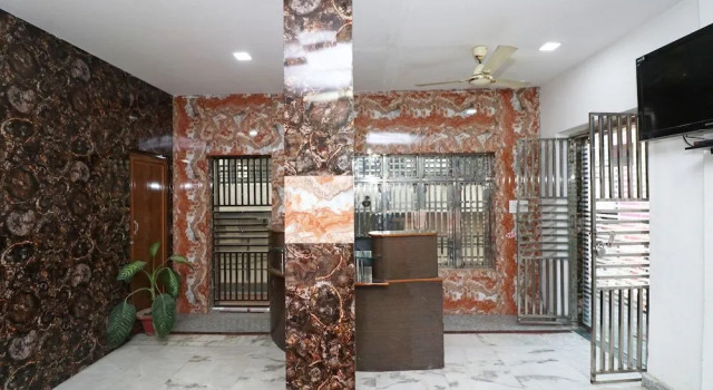 OYO Flagship 23207 Hotel Raj Shree