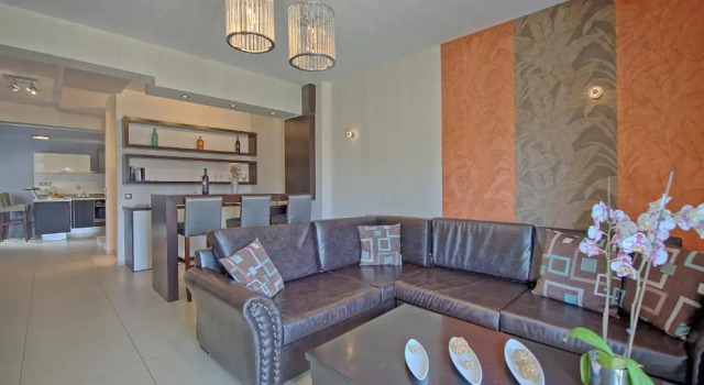 Cabanavillas MILANO by MediterraneanVillas