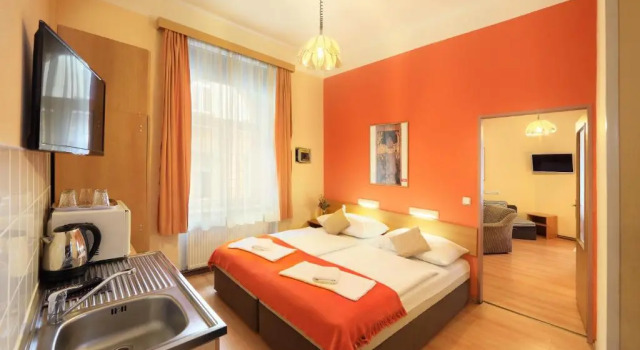 Апартаменты с 2 комнатами Hotel Golden City Garni