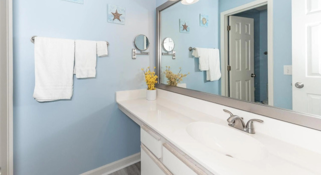 3rd Floor Waterfront Condo Sleeps 6 - 2 bed 2 bath Waterway Village 16G Awesome Views