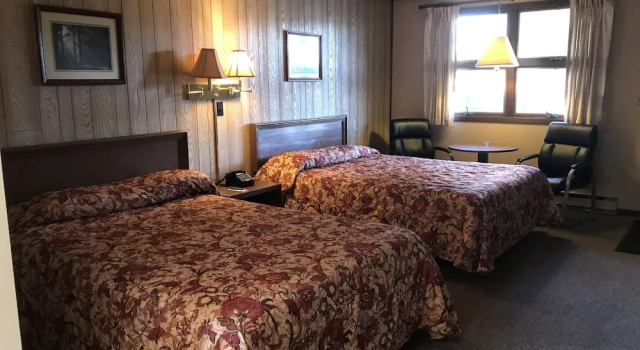 Номер Standard c 1 комнатой Colonial Hotel-Motel