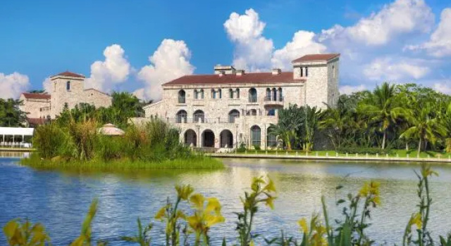 Xikang Wellness&Resort Hainan, Boek Hotel Rongshan 