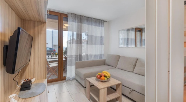 Beautiful Apartment in Crikvenica With Wifi, Забронировать Апартаменты/квартира Отели Приморско-Горанской жупания с парковкой, Парковка