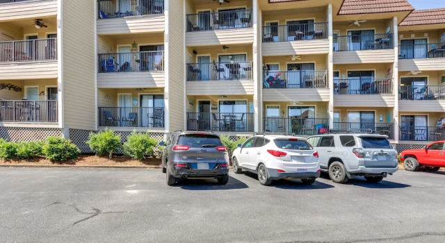 On-site Beach Access: Hilton Head Island Condo