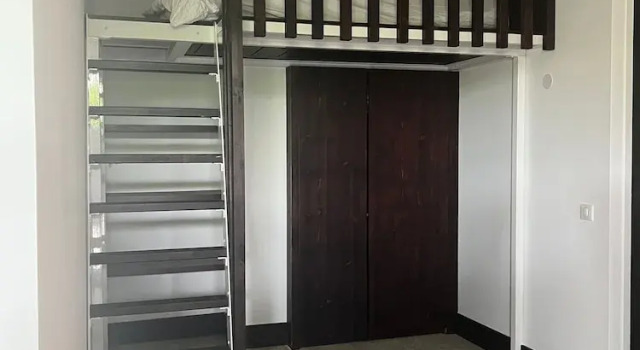 Трёхместный люкс Le B Complexe Hôtel