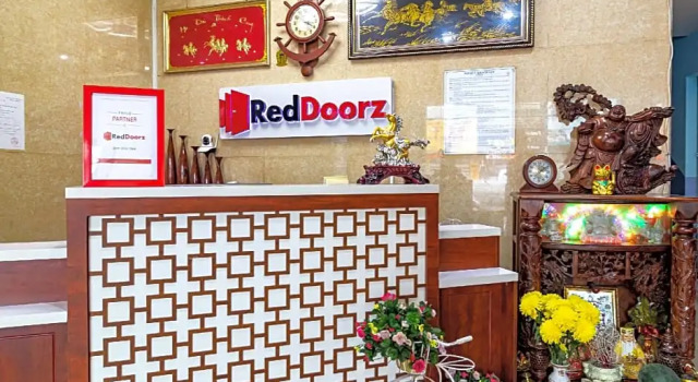 RedDoorz Nam Bac Hotel Phan Dang Luu Phu Nhuan