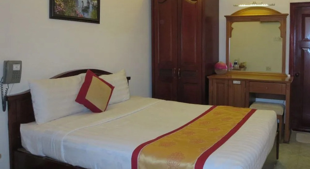 Din Ky Cong Chao Binh Duong, Reservar Hotel Hotéis em Ho Chi Minh Municipality com piscina, Piscina