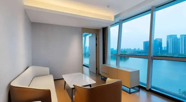 Двухместный люкс с панорамным видом Ramada By Wyndham Huzhou Wuxing