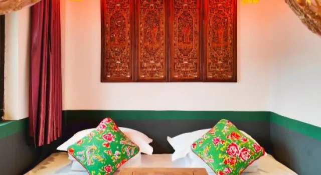 Люкс Zibo Dahongmen Hotel