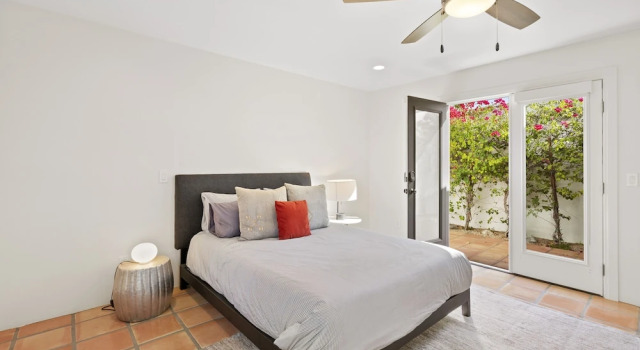 Charming Spanish Colonial A Chic Retreat for 4!
