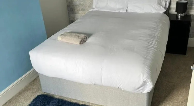 SPECIAL 5 Bedroom Whole House Brereton, Varaa Huoneisto Asunnot kohteessa Merseyside, Huoneisto