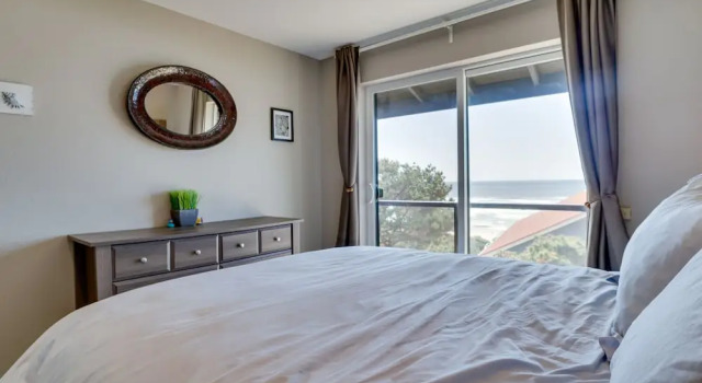 Коттедж Pacific Penthouse With Sunroom & Ocean Views!