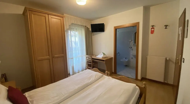 Номер Comfort Casteluce Hotel Funivie