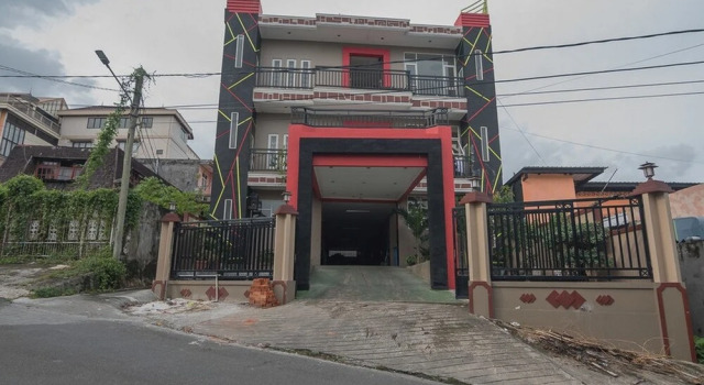 RedDoorz near E Walk Mall Balikpapan, Book Hotel Balikpapan 