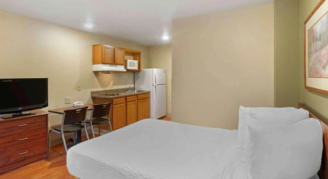 Extended Stay America Select Suites - Kansas City - South - I-49