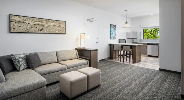 Люкс c 1 комнатой с видом на реку Hyatt House Naples 5th Avenue